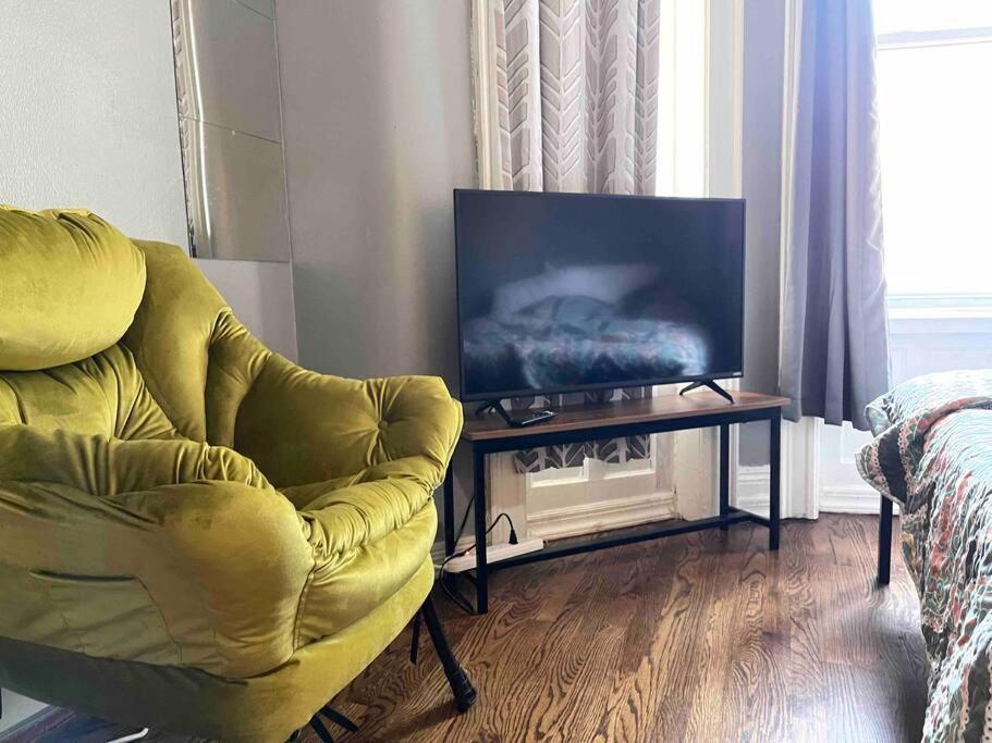 Cozy Studio Staycation - Brooklyn Close To Train Stations New York Ngoại thất bức ảnh